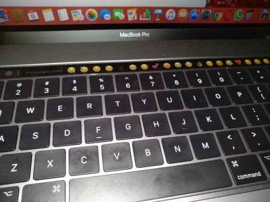 Macbook Pro TOuchbar keyboard