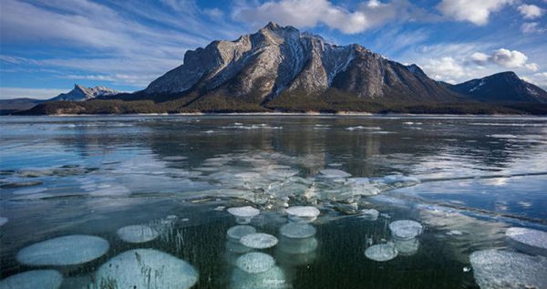 Abraham Lake - Top Beautiful Places in Canada for Holiday Sessions