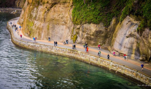 The Vancouver Seawall - Top Beautiful Places in Canada for Holiday Sessions