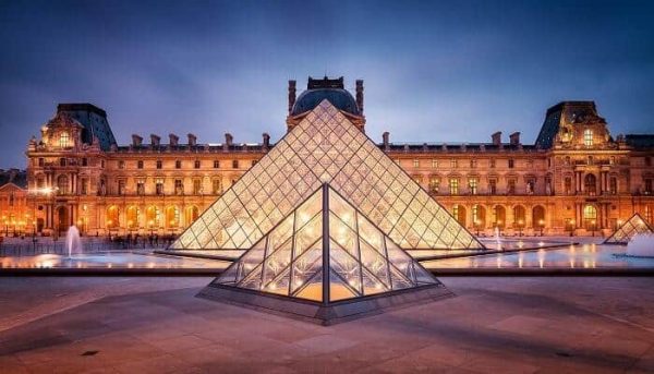 Louvre Museum - Paris tourist attractions