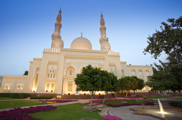Jumeirah Mosque - Dubai attractions