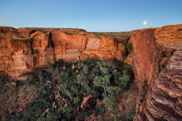 Kings Canyon - Australia tourist attractions