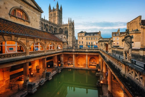 Roman Bath - England Tourist Attractions