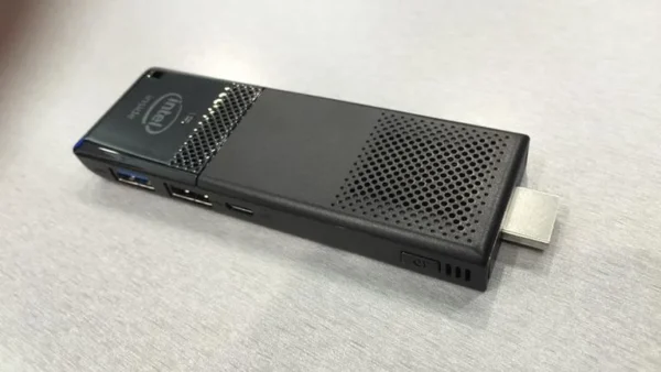 Intel Compute Stick CS125 - gadgets for programmers