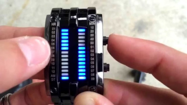 Binary Wrist Watch - gadgets for programmers