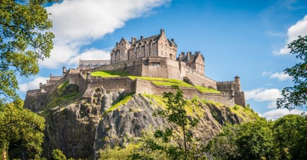 Edonburg Castle - Edinburgh Tourist Attractions