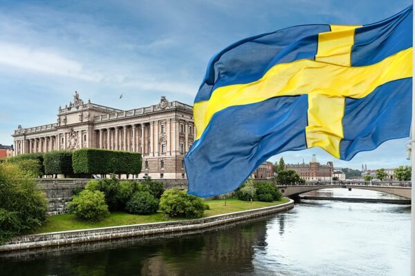 Immigrate to Sweden